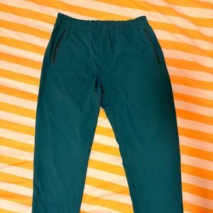 NWT Outdoor Voices Rectrek 26” Conifer Green Medium